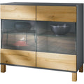Sideboard mit matten Oberflaechen, beschichteten Flaechen und grifflosen Fronten